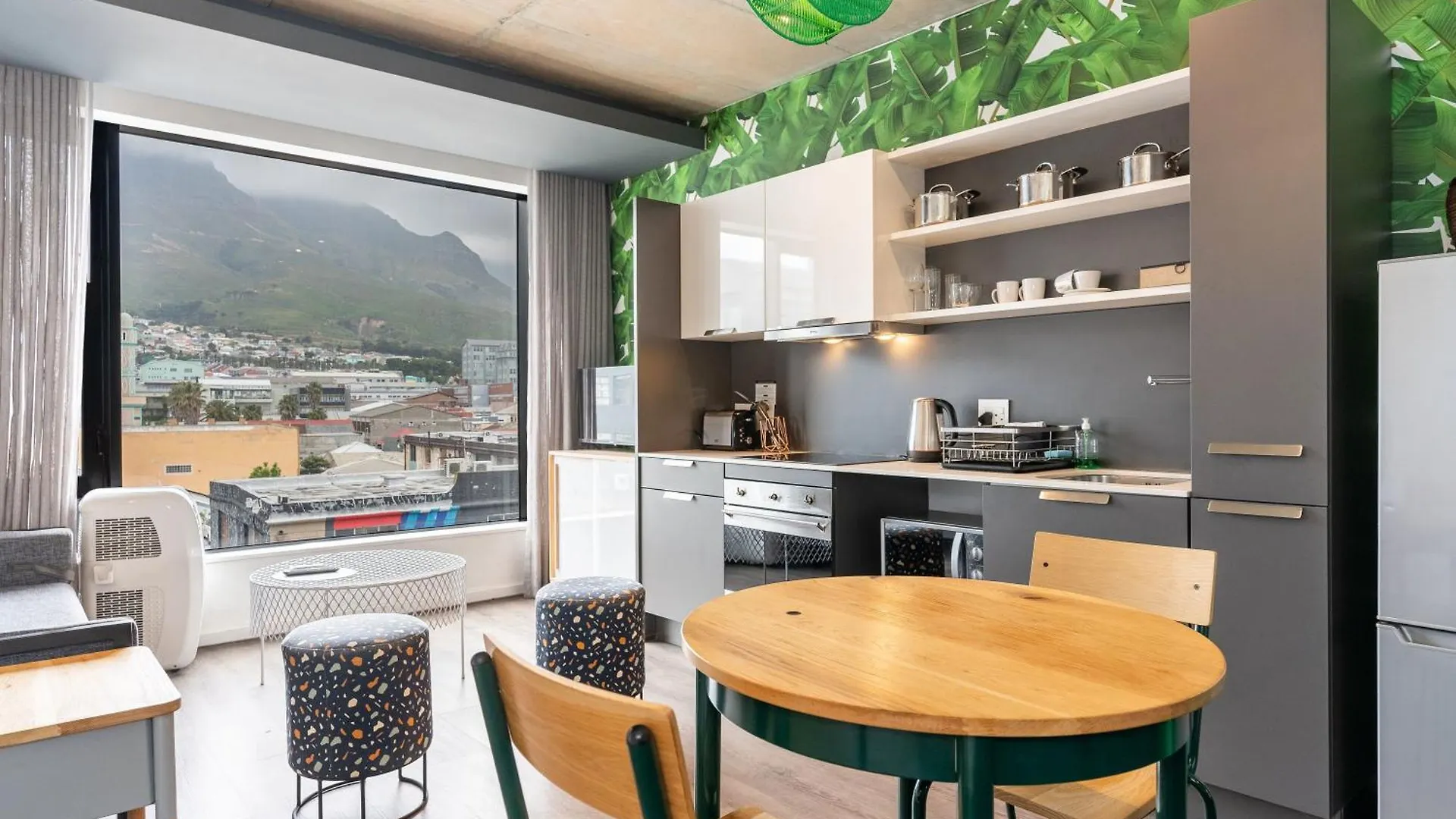 418 Wex1 By Perch Stays With Daily Housekeeping Le Cap